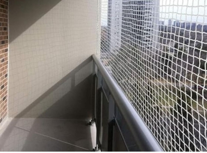 Modern Balcony Safety Net Design